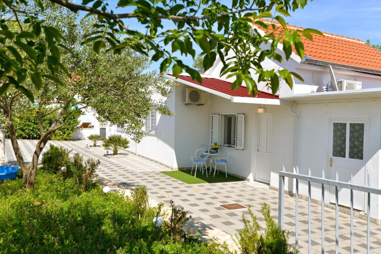 House Vidamo - Vacation Home With Swimming Pool Mala Cista Extérieur photo